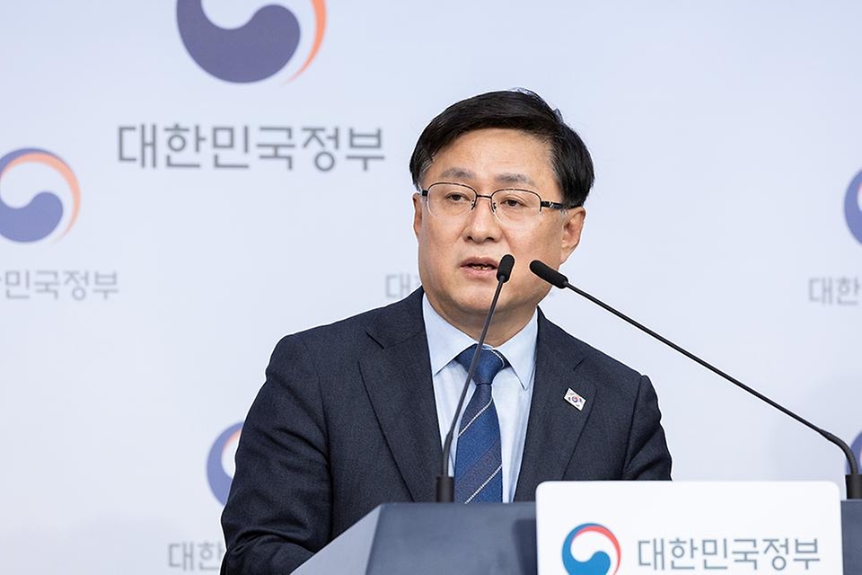 김성환 장관 "재생에너지 속도가 2035 NDC 좌우"
