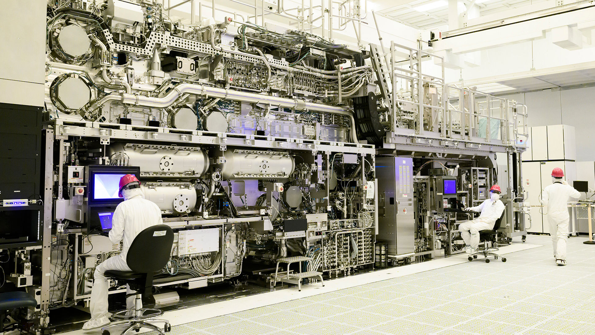 인텔·ASML, 하이NA EUV로 웨이퍼 100만장 넘게 처리